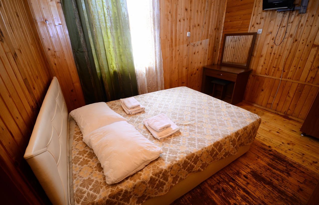 Zebo Hotel Batumi Exterior photo